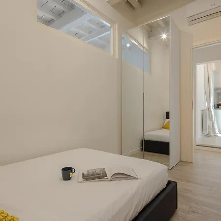 Apartment Sant'ambrogio Terrace Tales *